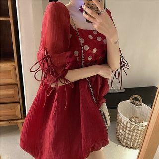 Square-neck Loose-fit Dress