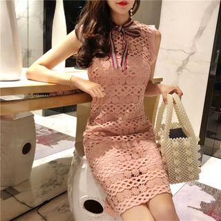 Tie-neckline Sleeveless Lace Dress