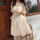 Lace Sleeveless Dress / Mesh Short-sleeve Dress