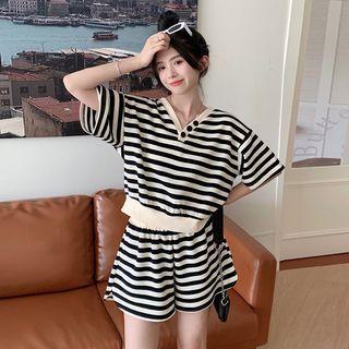 Short-sleeve Striped Bow T-shirt / Shorts