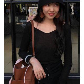 Wide V-neck Knit Top
