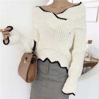 Scallop Off-shoulder Long-sleeve Knit Sweater
