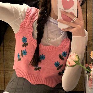 Flower Embroidered Sweater Vest / Long-sleeve Plain T-shirt