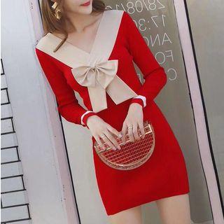 Bow-accent V-neck Long-sleeve Mini Sheath Knit Dress