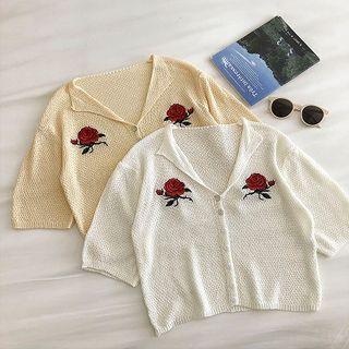 Embroidered V-neck Single-breasted Short-sleeve Knit Top