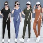 Set: Contrast Trim Short-sleeve V-neck T-shirt + Sweatpants