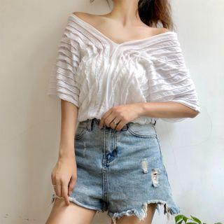 Short-sleeve V-neck Ruffled Top