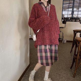 Plain V-neck Sweater / Plaid Midi Shirt