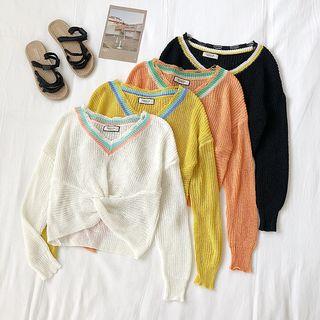 Cutout Knotted Long-sleeve Lightweight Knit Top
