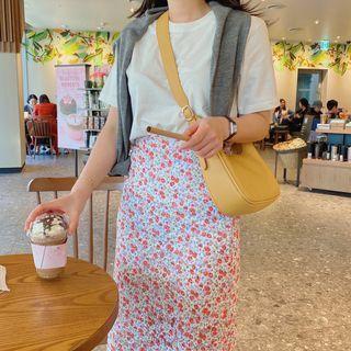 Short-sleeve Plain T-shirt / Floral Midi Pencil Skirt