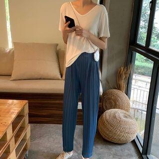 V Neck Short Sleeve T-shirt / Pleated Wide Leg Pants