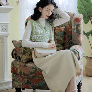 Set: Sweater Vest + Lace Top + Corduroy Skirt