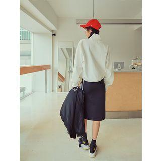 Letter Print Zip-neck Pullover