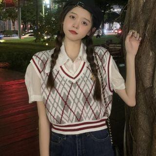 Short-sleeve Plain Shirt / Cropped Knit Vest