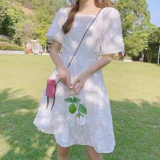 Short-sleeve Square-neck Lace A-line Dress