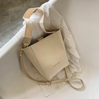 Set: Lettering Crossbody Bucket Bag + Pouch