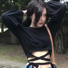 Criss Cross Cropped Long Sleeve T-shirt
