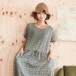 Short-sleeve Patterned A-line Dress
