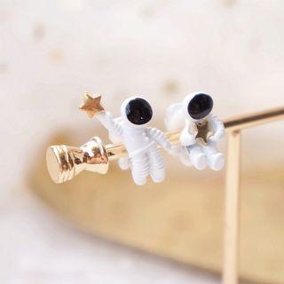 Non-matching Astronaut Earring