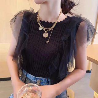 Sleeveless Mesh Trim Knit Top