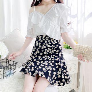 Set: Ruffle Cold-shoulder Blouse + Flower Print Mini A-line Skirt