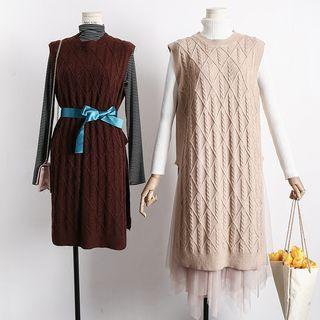 Slit-side Sleeveless Sweater Dress