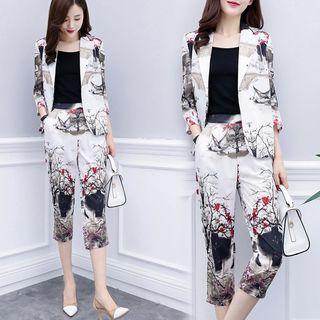 Set: 3/4-sleeve Print Blazer + Capri Pants