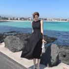 Sleeveless Midi A-line Dress Black - S