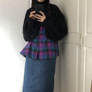 Long-sleeve Mock Neck Cropped Sweater / Plaid Shirt