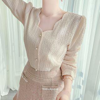 Scallop-neck Crinkled Blouse