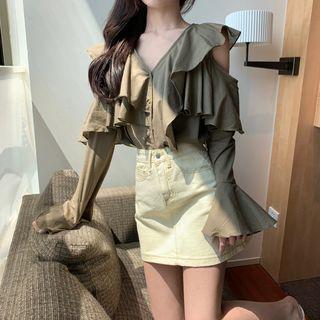 Long-sleeve Cold-shoulder Ruffled Top