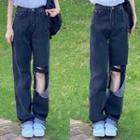 Short-sleeve Lettering T-shirt / Cutout Loose Fit Jeans