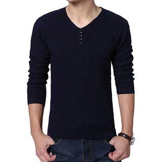 Long-sleeve V-neck Buttoned Knit Top