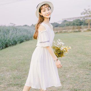Cut Out Shoulder Elbow Sleeve Midi Dress