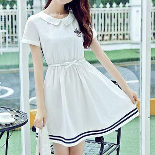 Wheel Print Collared Short Sleeve Dress