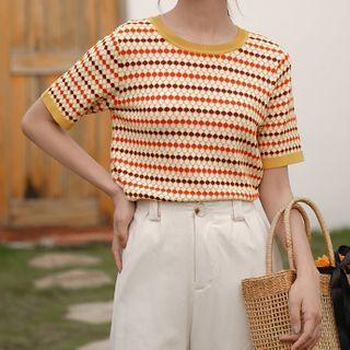 Short-sleeve Dotted Contrast Trim T-shirt