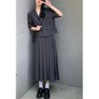 Short-sleeve Blazer / Pleated Midi A-line Skirt
