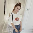 Lips Print Cut Out Shoulder Elbow Sleeve T-shirt