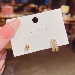 Rhinestone Asymmetrical Alloy Cuff Earring E4300 - Gold - One Size