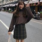 Turtleneck Pullover / Plaid A-line Skirt