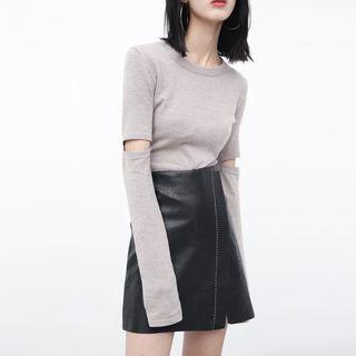 Cutout-sleeved Cropped Knit Top
