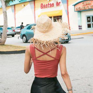 Square-neck Cross-back Sleeveless Top