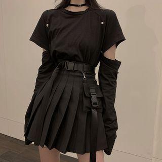 Cut-out Long-sleeve T-shirt / Pleated Mini A-line Skirt