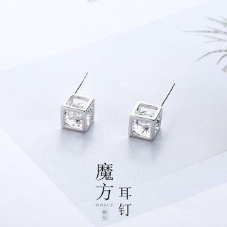 Cube Ear Stud