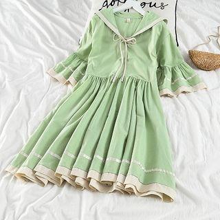 Sailor Collar Short-sleeve A-line Dress Light Green - One Size