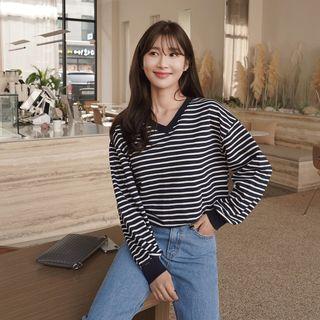 V-neck Stripe Sweatshirt