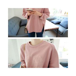 Feather Embroidered Seam T-shirt