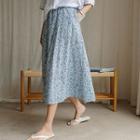 Pocket-side Flared Long Floral Skirt