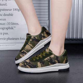 Platform Camouflage Lace-up Sneakers