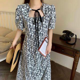 Short-sleeve Floral Lace Midi A-line Dress Floral - Gray & White - One Size